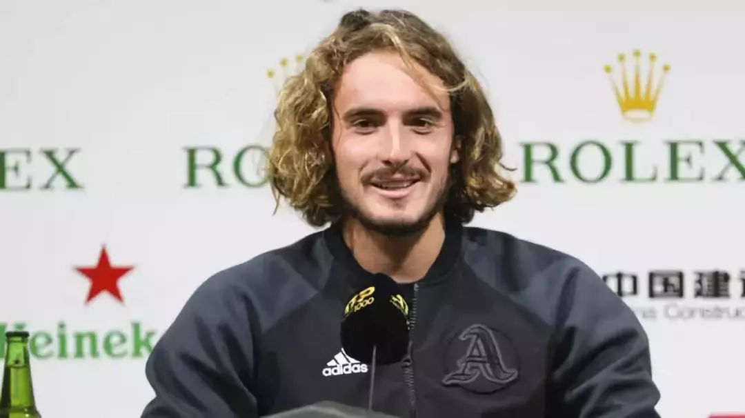 带领雄鹿在 带领雄鹿在