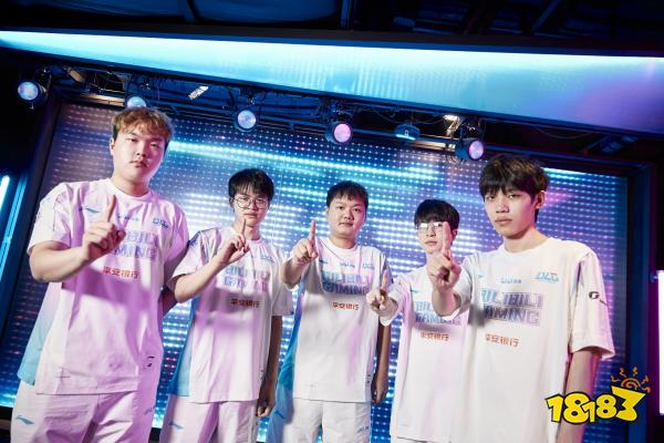 上海久事男 上海久事男